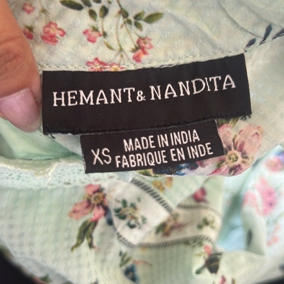 Hemant & Nandita Amour Floral Lace Blouse - Picture 7 of 10